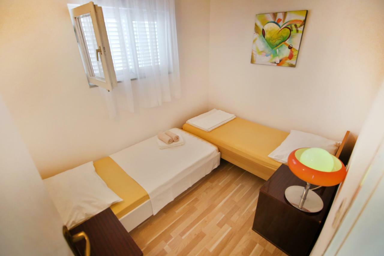 Apartment Rosemary Rogoznica  Exteriör bild