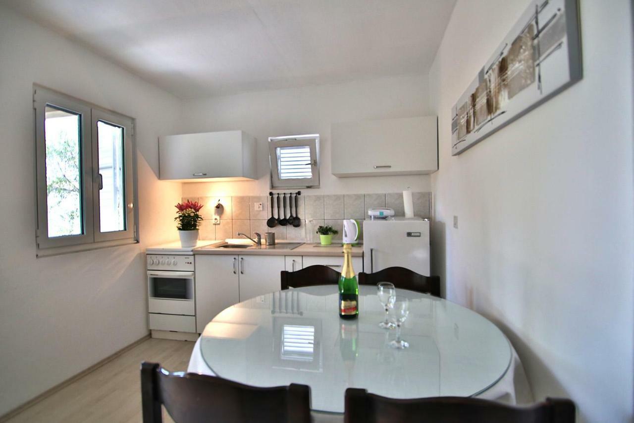 Apartment Rosemary Rogoznica  Exteriör bild